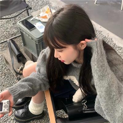 绿茵春色
